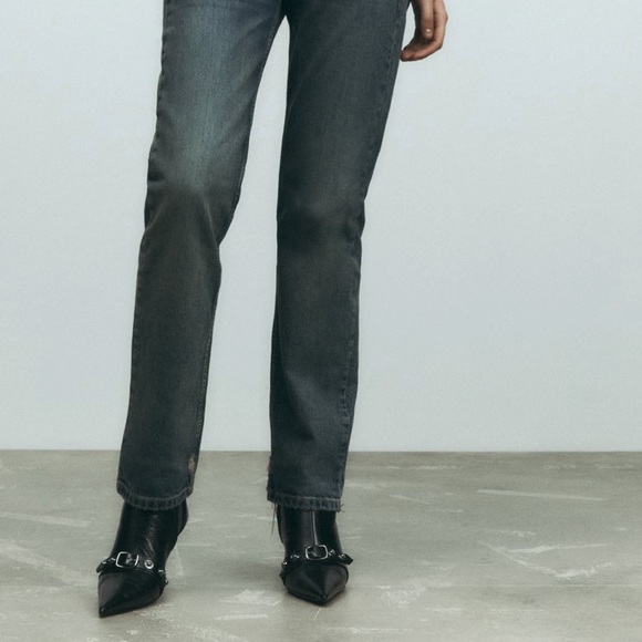 Zara genuine leather leather studded ankle boots. Missing 1 stud. - Picture 9 of 11